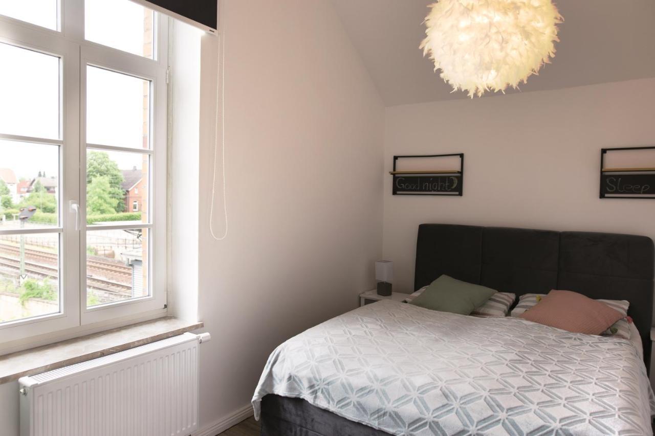 Im Bahnhof Apartment *